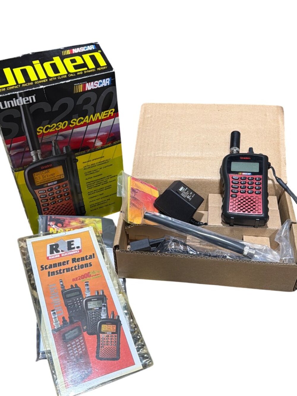 Uniden SC230 NASCAR Racing Scanner With Accessories & Manuals - Picture 2 of 8